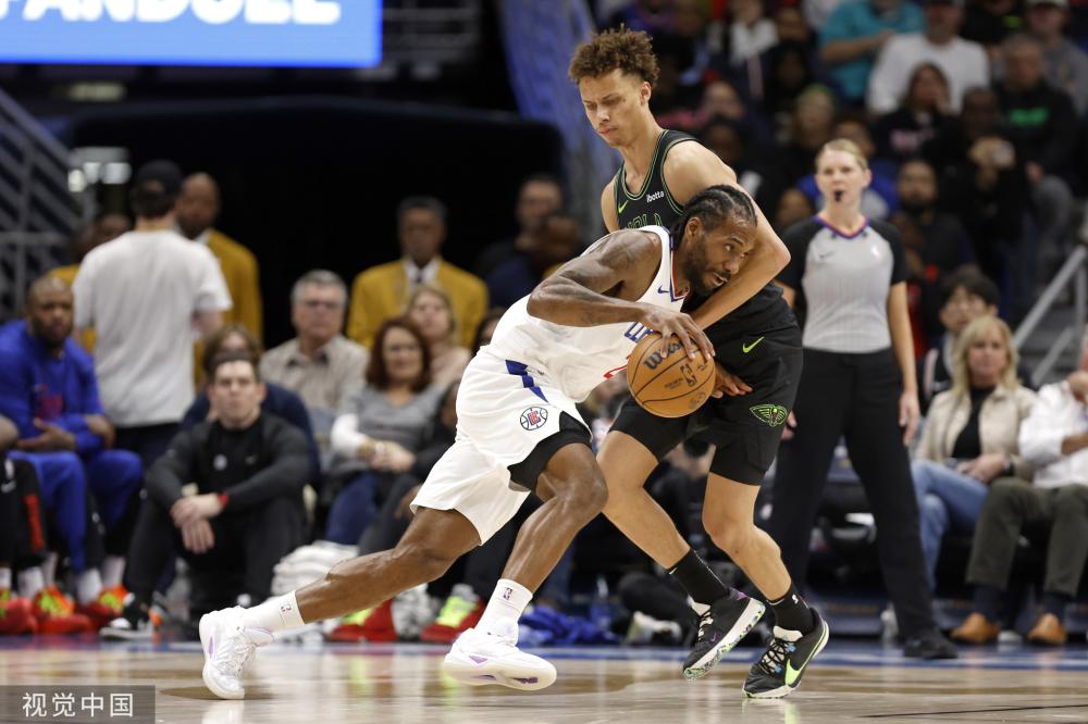 乌加特的中 乌加特的中