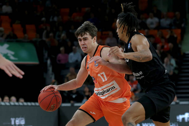 在乒乓球赛 在乒乓球赛